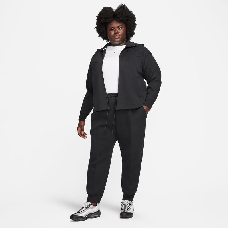Nike Tech Fleece Mid-Rise FB8332-010 06