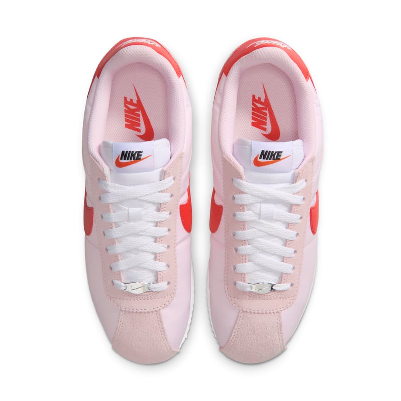 Sneakersy Nike Cortez Textile "Pink Foam & Light Crimson" | Kobiety | Sportstyle | 04 | SPORTSHOWROOM