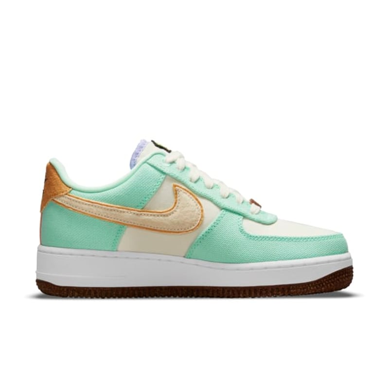 Nike Air Force 1 '07 LX CZ0268-300 03