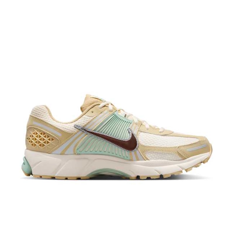 Nike Zoom Vomero 5 IB2987-700 03