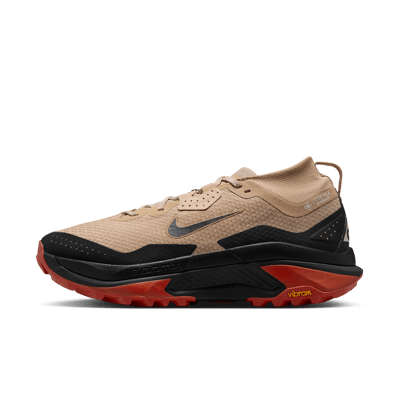 Scarpe da trail running Nike ACG Zegama GORE-TEX "Linen & Light Crimson" | Uomo | Outdoor | 01 | SPORTSHOWROOM