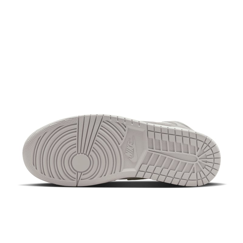 Jordan 1 Mid SE FQ7720-002 02