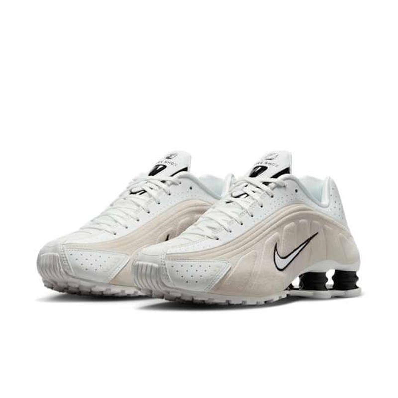 Nike Shox R4 HQ7739-100 05