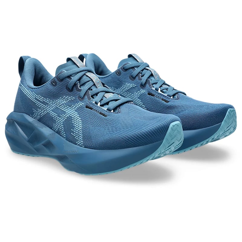 ASICS Novablast 5 1012B765-402 02
