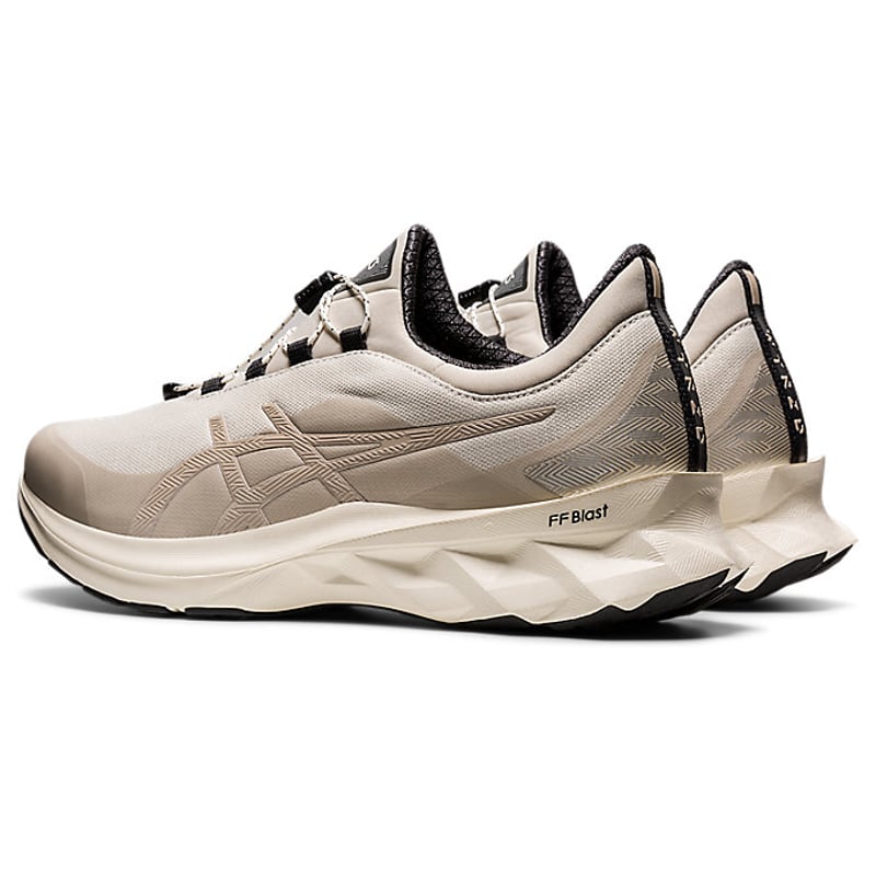 ASICS Novablast 1201A133-021 03