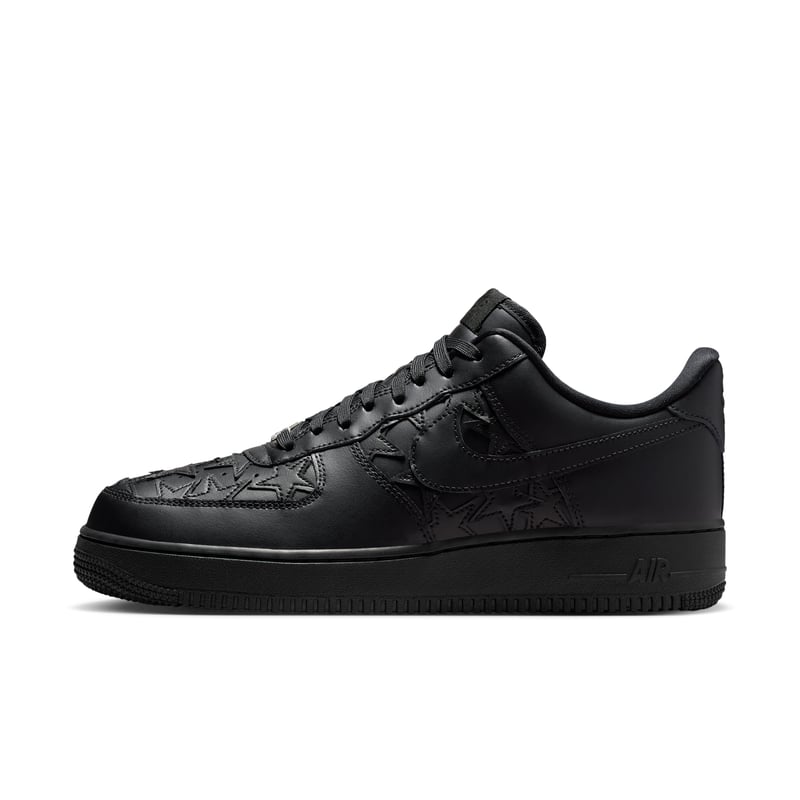 Tenisky Nike Air Force 1 '07 Edge ‘Stars’ "Triple Black" | Muži | Sportstyle | 00 | SPORTSHOWROOM