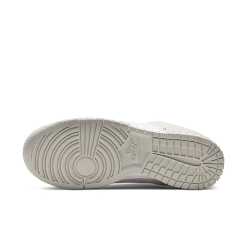 Nike Dunk Low Disrupt 2 DH4402-101 02