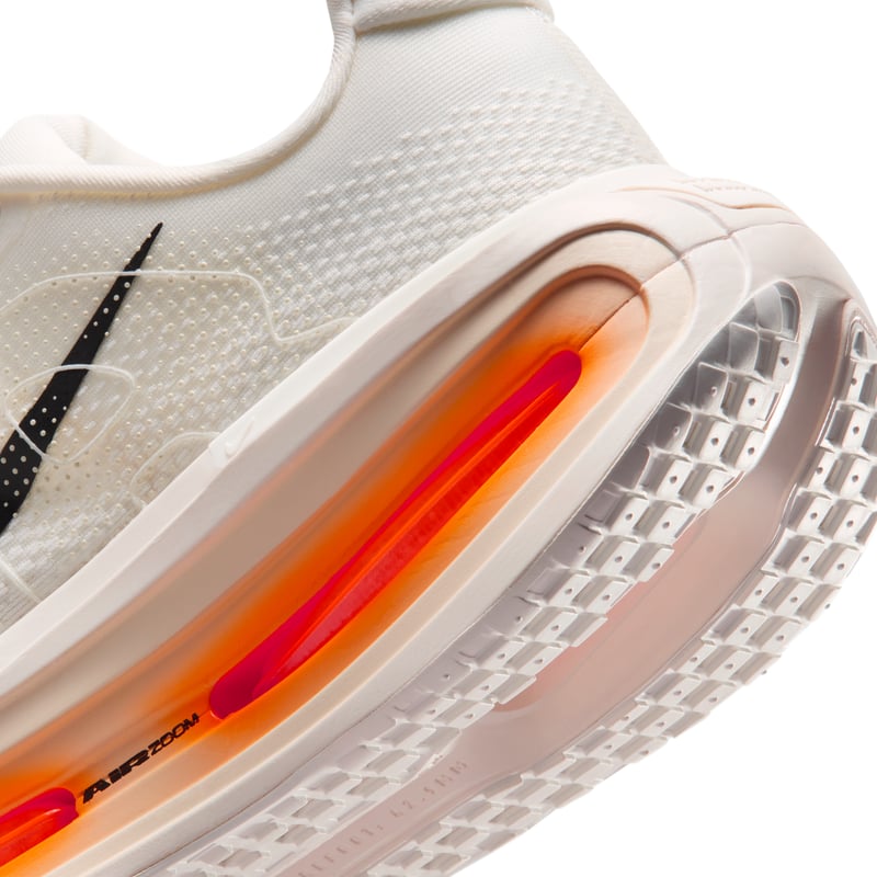 Nike Vomero Premium IQ4035-100 08