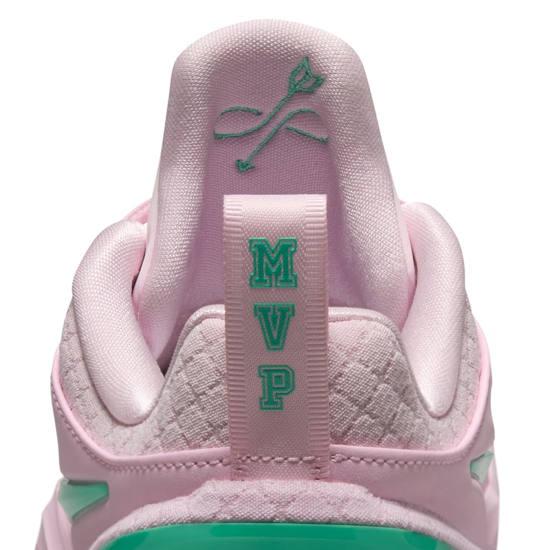 Nike A'Two basketballsko "AKA" | Dame | Basket | 09 | SPORTSHOWROOM