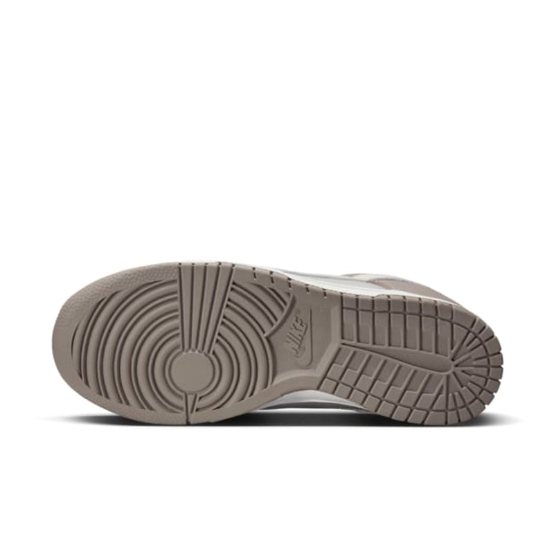Nike Dunk Low FD0792-001 02