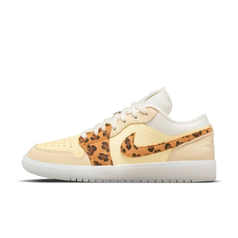 Jordan 1 Low DN6998-700 01