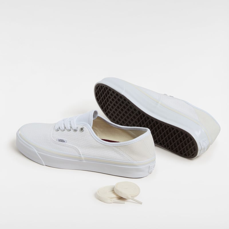 Vans Premium Authentic 44 VN000D4YESS 03