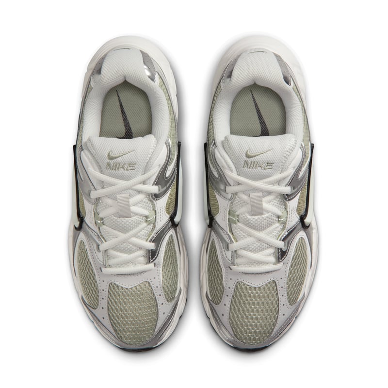 Nike V5 RNR trainers "Spruce Fog & Metallic Silver" | Women | SportStyle | 04 | SPORTSHOWROOM
