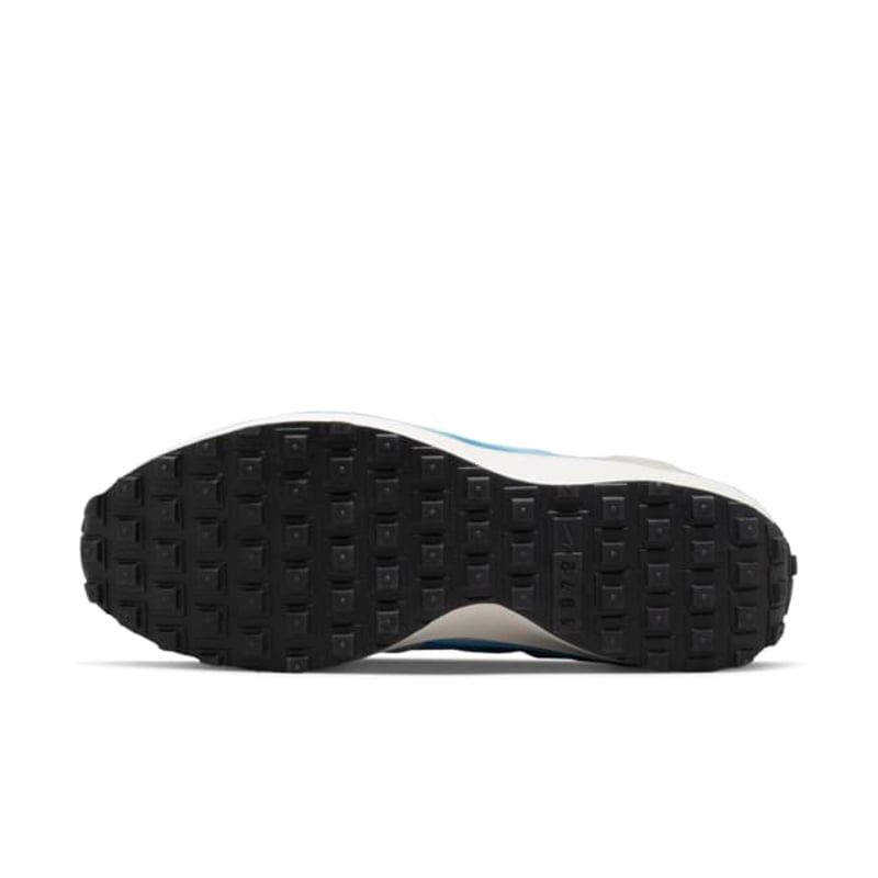 Nike Waffle Debut DX2943-100 02