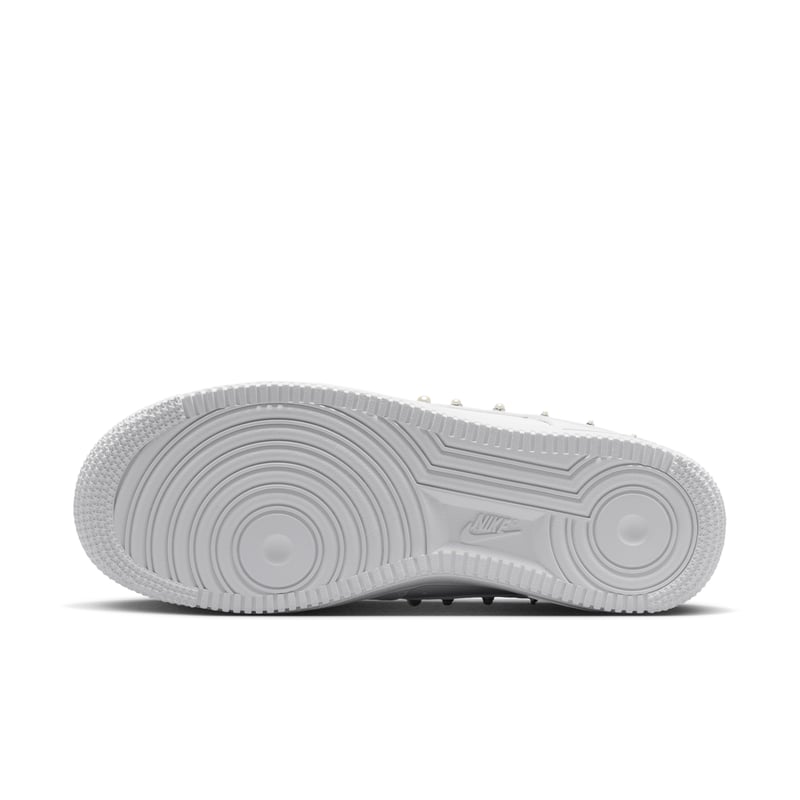 Nike Air Force 1 '07 ‘Pearl Swoosh’ sneakers "White" | Dames | Sportstyle | 02 | SPORTSHOWROOM
