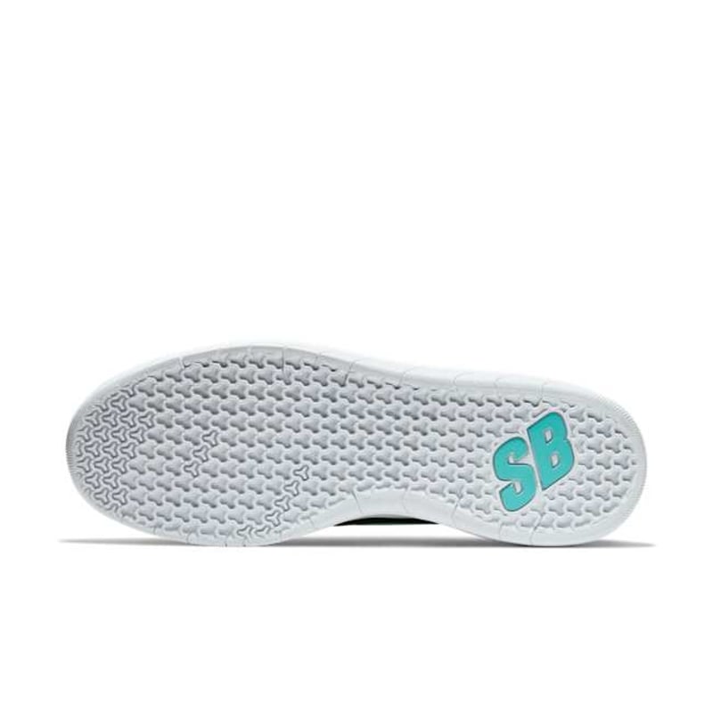 Nike SB Nyjah Free AA4272-006 02