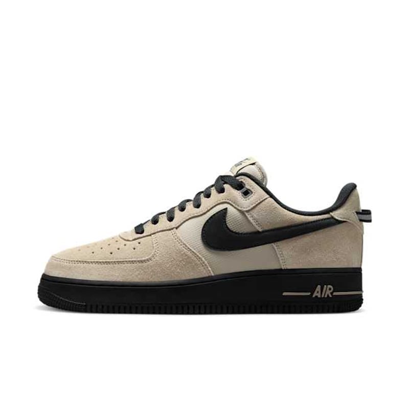 Nike Air Force 1 '07 LV8 HV6526-200 01