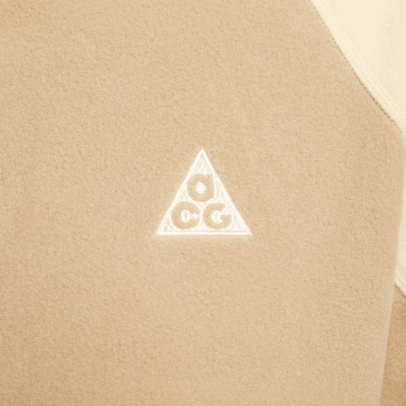 Nike ACG "Wolf Tree" 1/2-Zip Topp "Parachute Beige & Light Khaki" | Dame | | 04 | SPORTSHOWROOM