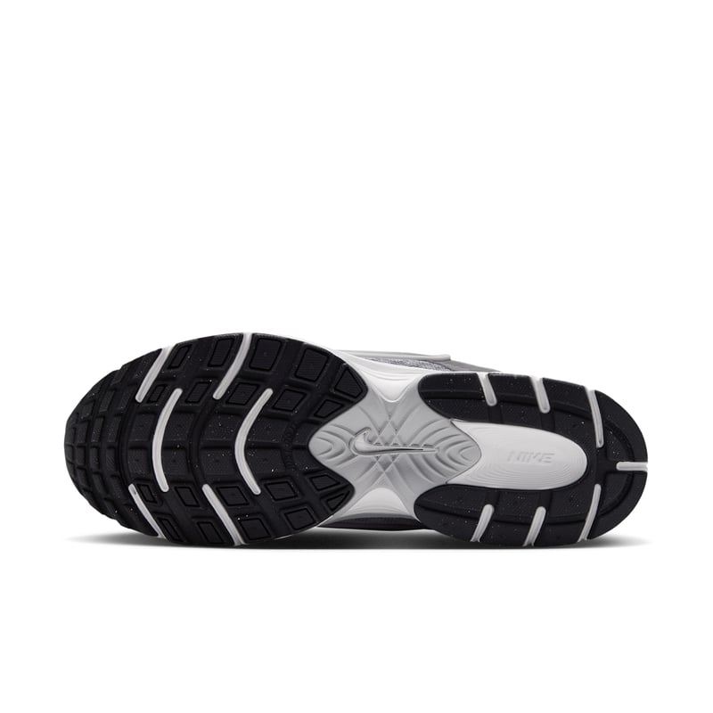 Sneakersy Nike V5 RNR "Particle Grey & Flat Pewter" | Mezczyzni | Sportstyle | 02 | SPORTSHOWROOM