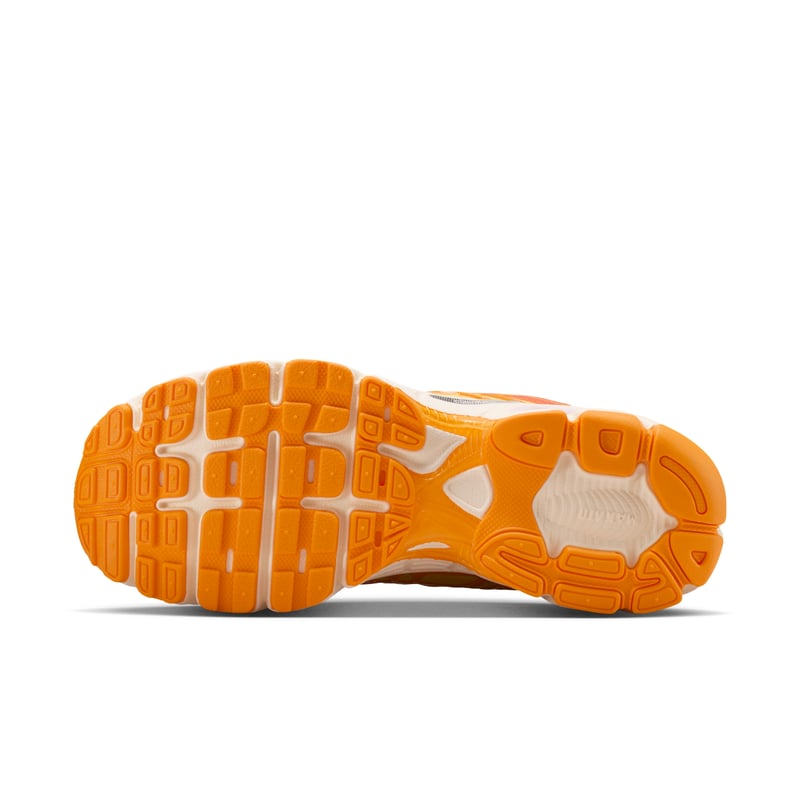 Nike Air Max Moto 2K IQ0381-818 02