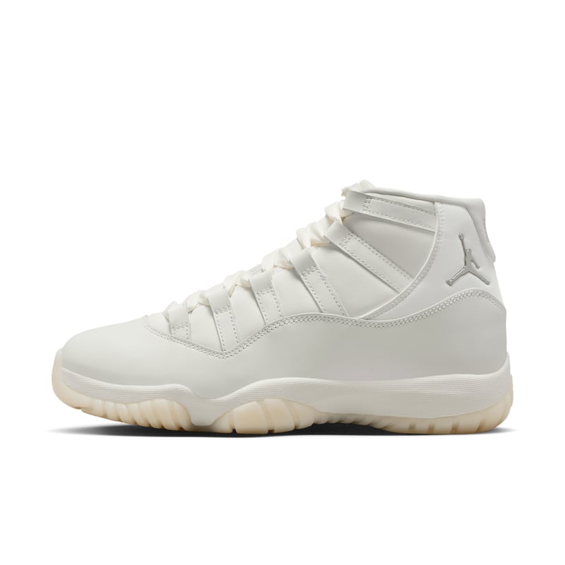 Jordan 11 Retro AR0715-110 01