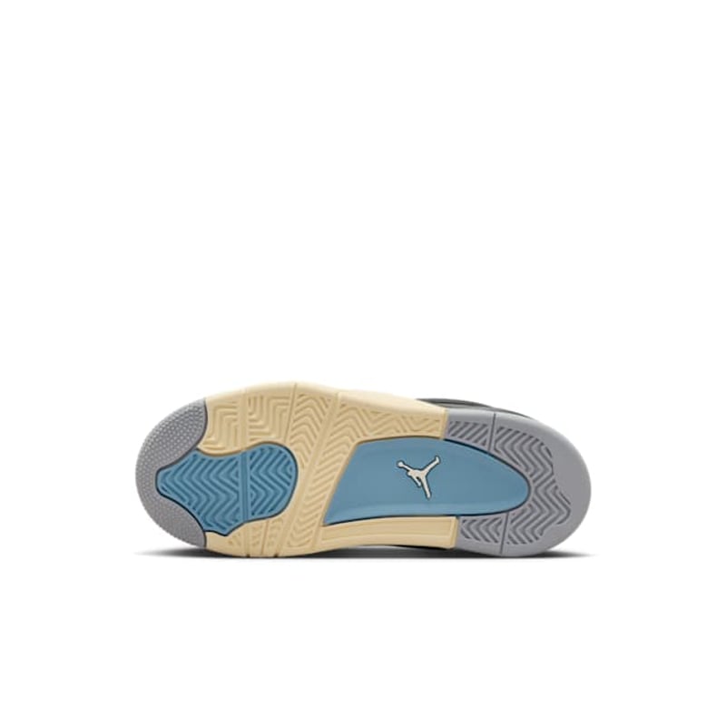 Jordan 4 RM FQ7936-002 02