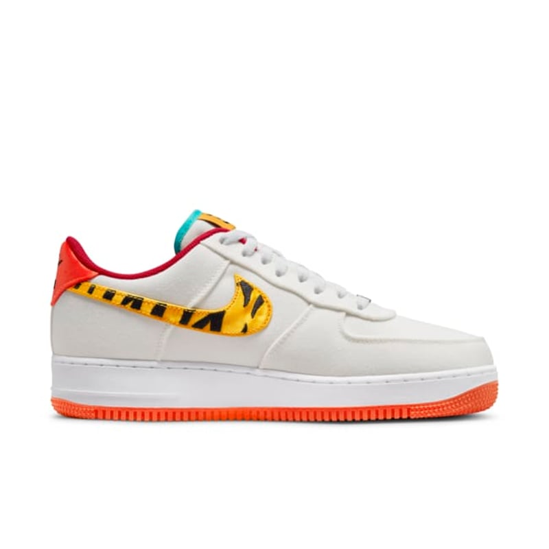 Nike Air Force 1 '07 LV8 DR0147-171 03