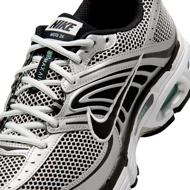 Nike Air Max Moto 2K IR1476-101 07