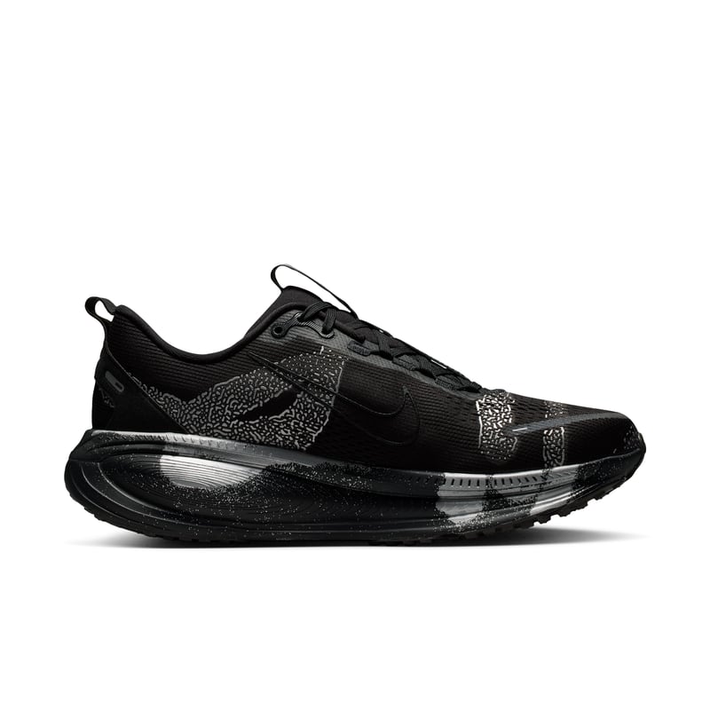 Nike Vomero 18 IQ3925-001 03