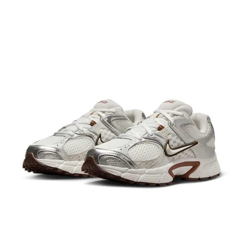 Nike V5 RNR HQ7901-102 05