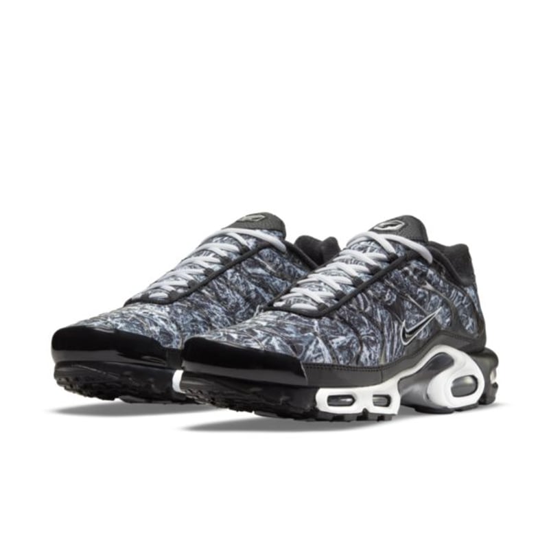 Nike Air Max Plus DO6384-001 05