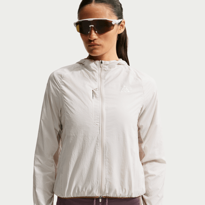Yaket Nike ACG 'Aireez' UV Protection "Light Orewood Brown" | Жени | Открито | 01 | SPORTSHOWROOM