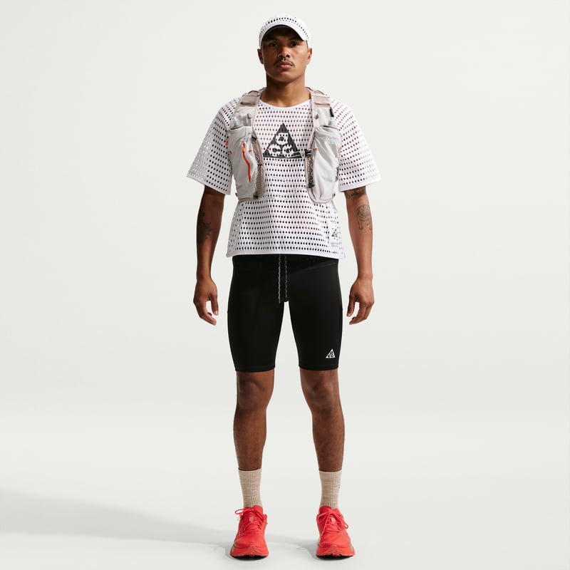 Nike ACG Radical AirFlow Dri-FIT Top "White & Anthracite" | Men | Outdoor | 04 | SPORTSHOWROOM
