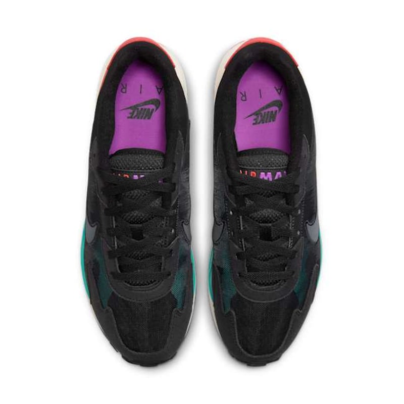 Nike Air Max Solo DX3666-001 05