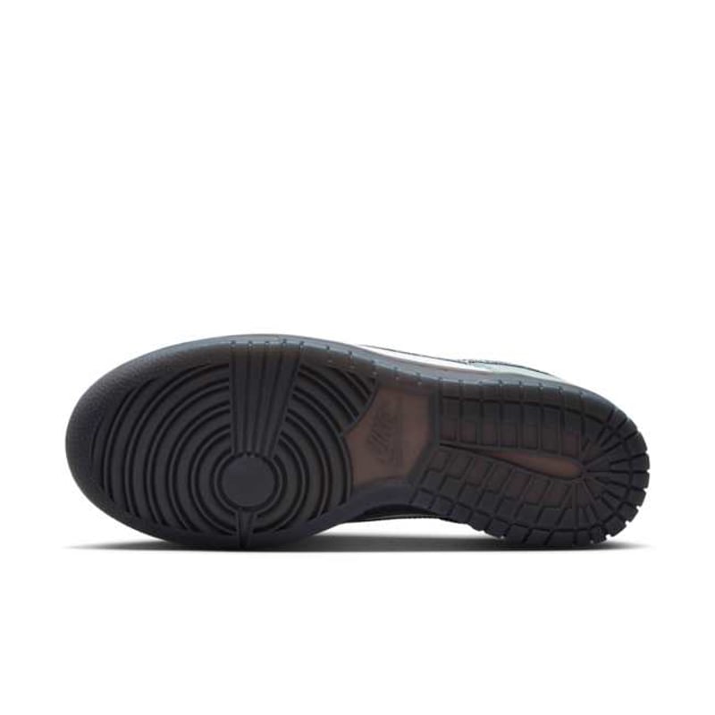 Nike Dunk Low LX HQ3462-191 02