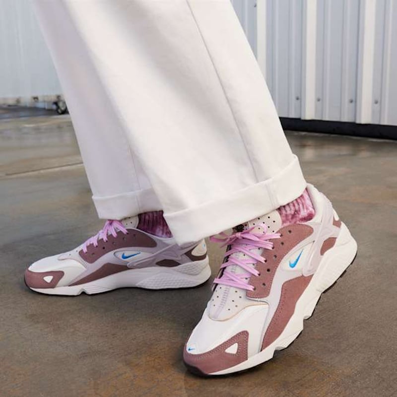 Nike Air Huarache Runner DZ3306-101 02
