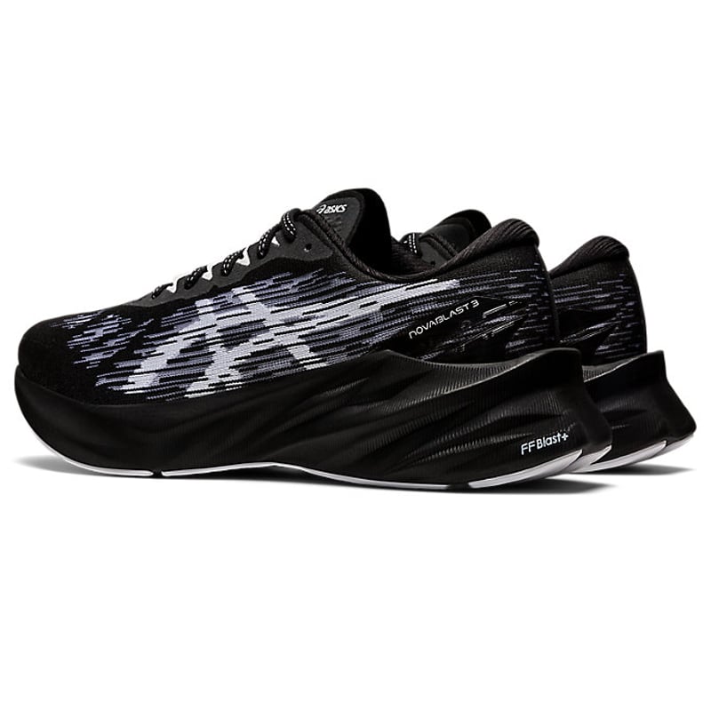 ASICS Novablast 3 1011B458-002 03