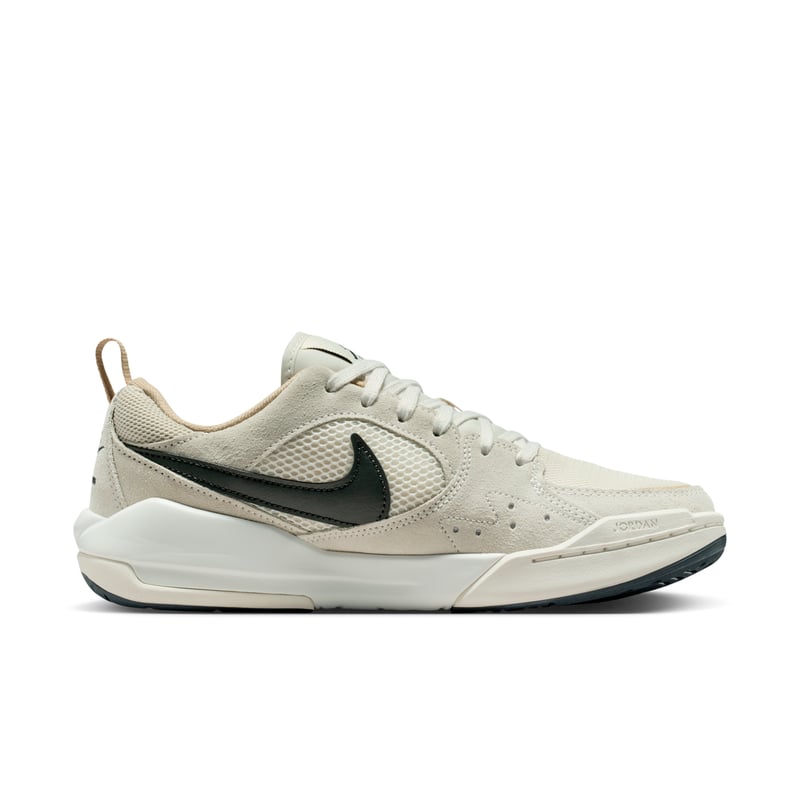 Jordan CMFT Era HJ6778-120 03