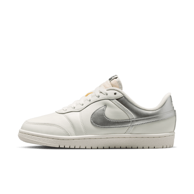 Jordan Skyline Low IQ6586-101