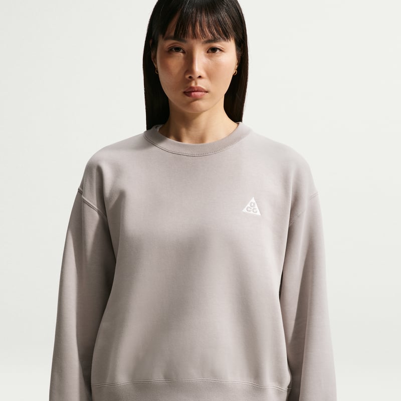 Nike ACG 'Tuff Fleece' Women's Therma-FIT Crew-Neck Sweatshirt "College Grey" | Kvinnor | | 01 | SPORTSHOWROOM
