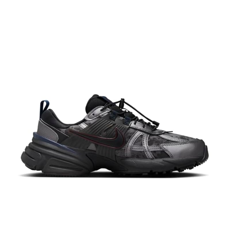 Nike V2K Run HQ4053-001 03
