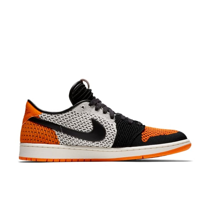 Jordan 1 Low Flyknit AH4506-100 03