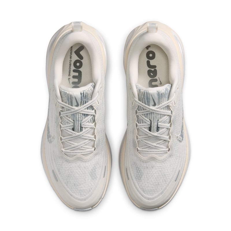 Nike Vomero Plus SE IM8331-001 04