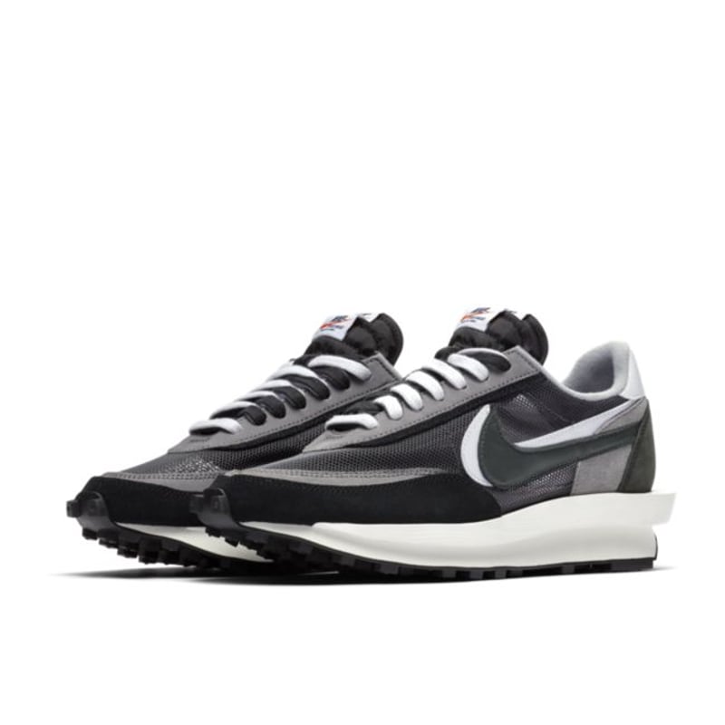 Nike LD Waffle x sacai BV0073-001 05