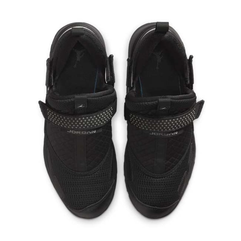 Jordan Trunner LX HQ2164-001 04