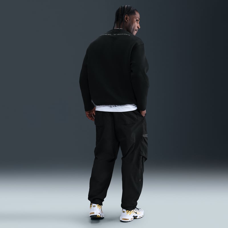 Nike Tech Fleece Crew HV1340-010 05