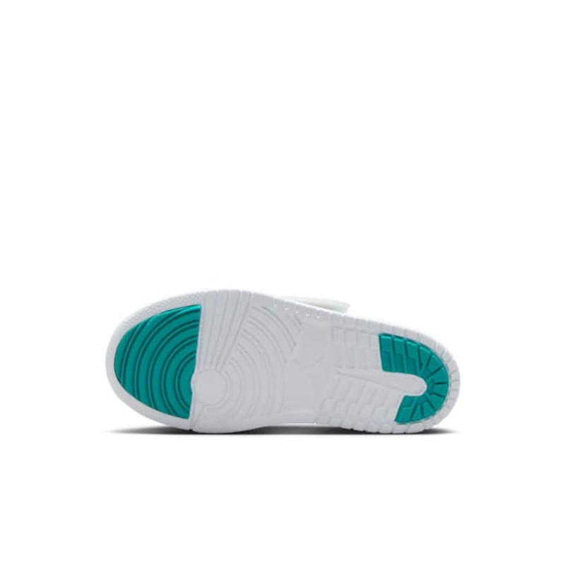 Sky Jordan 1 BQ7197-105 02