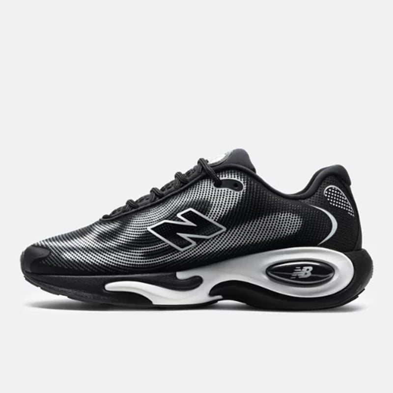 New Balance AC Runner x Klutch Athletics MACR17T2 02