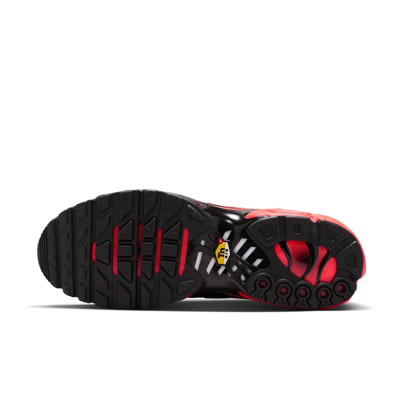 Superge Nike Air Max Plus "Black & Bright Crimson" | Moški | Sportstyle | 02 | SPORTSHOWROOM