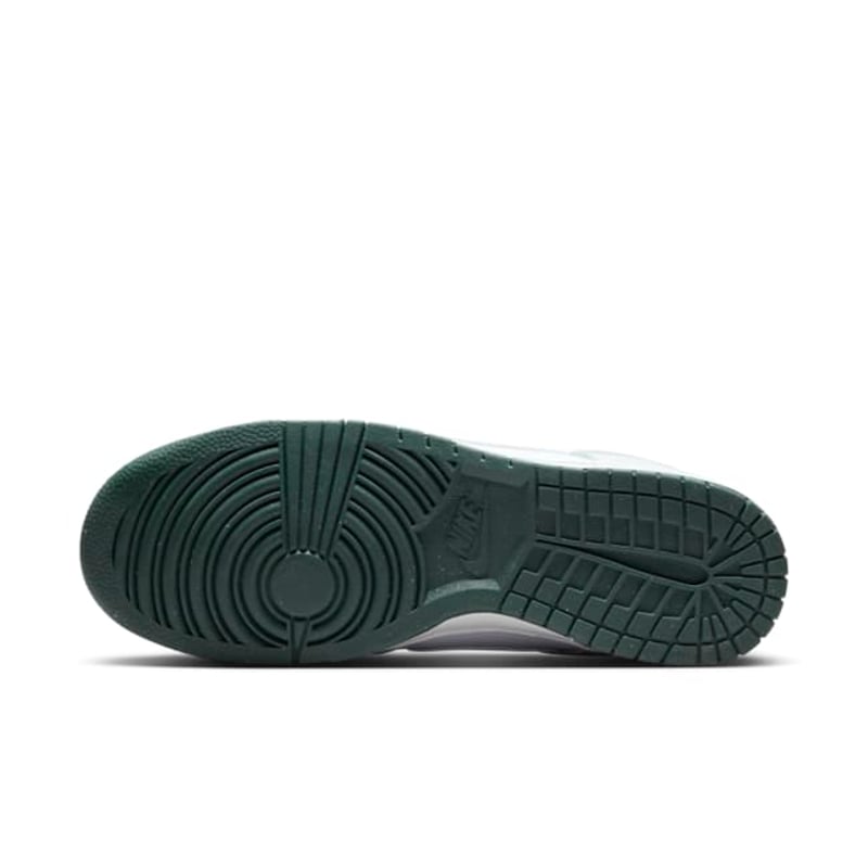 Nike Dunk Low Retro SE HF2874-001 02